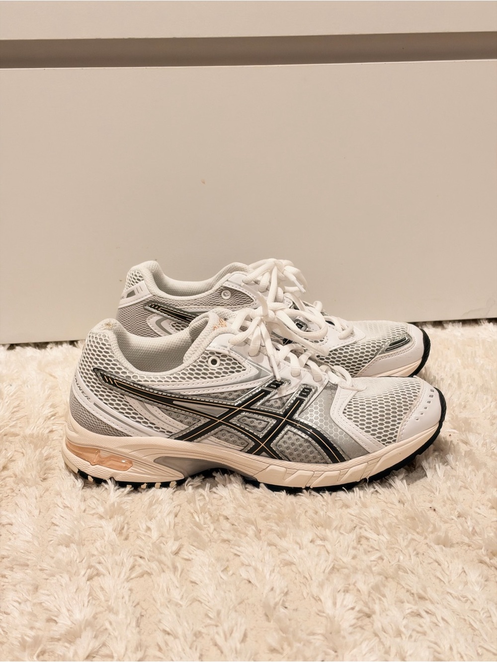 ASICS woman DS Trainer silver honey beige
